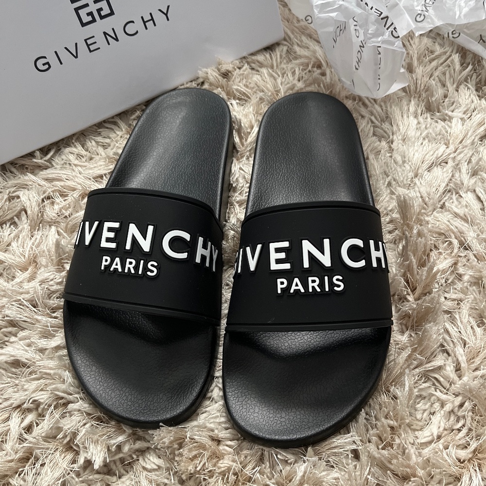 COPY - Givenchy Slides